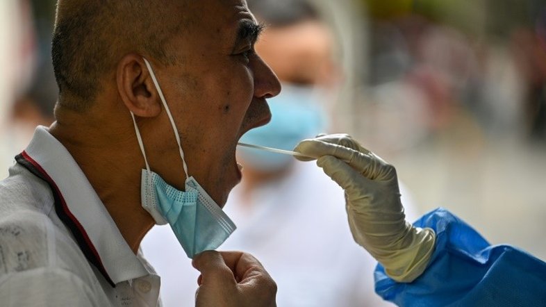 Teste de covid em Xangai - AFP/Arquivos