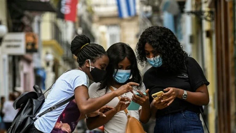 Um terço da população mundial ainda não tem acesso à internet
