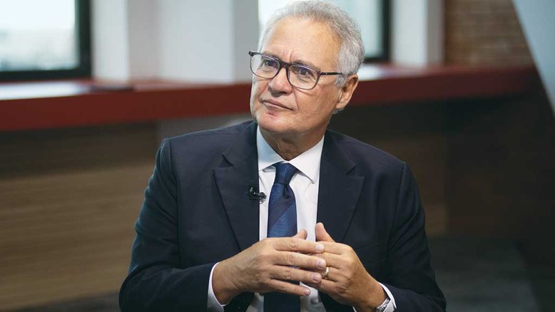 ACUSAÇÃO “A PGR se comporta como cabo eleitoral para blindar Bolsonaro às vésperas das eleições”, diz Renan Calheiros