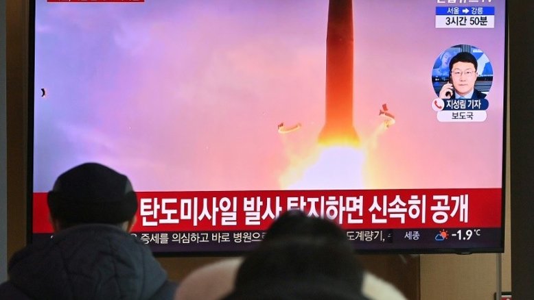 Coreia do Norte lança míssil balístico não identificado no Mar do Japão