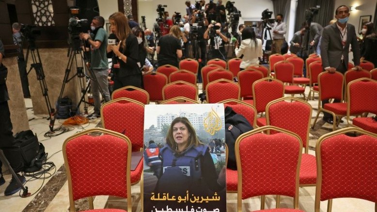 Exército israelense admite 'forte possibilidade' de que tenha matado a jornalista Shireen Abu Akleh