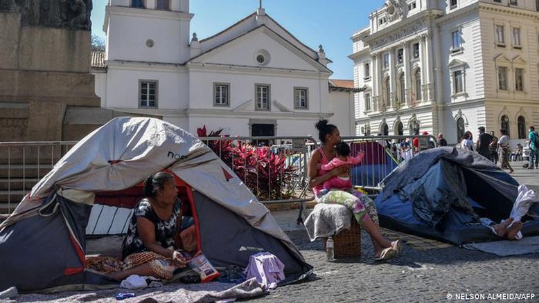 Revista "The Lancet" diz que Brasil precisa de "mudança urgente"