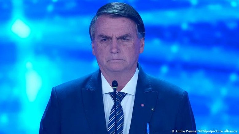 TSE proíbe lives de Bolsonaro com teor eleitoral no Palácio da Alvorada