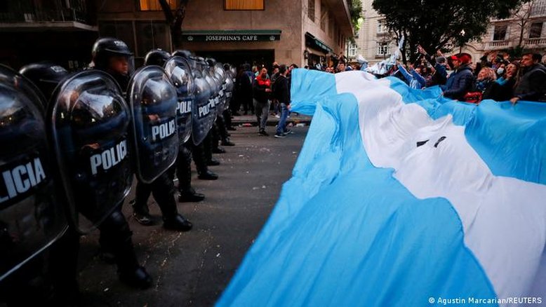 Ataque a Kirchner sacode polarizada política argentina