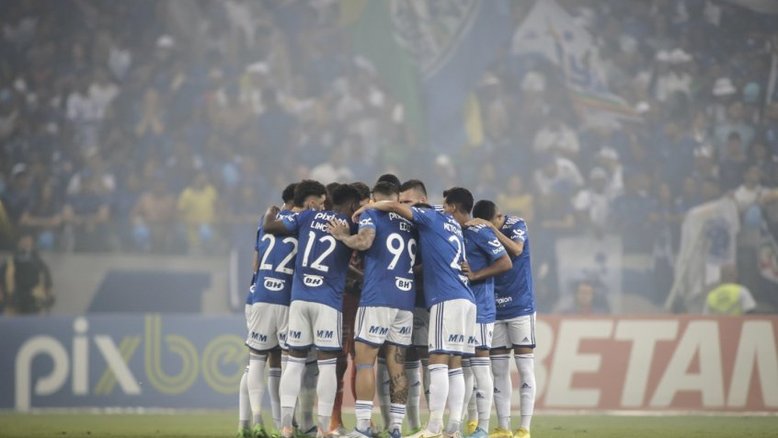 Cruzeiro é campeão da Série B, encerra jejum e quebra marca do Corinthians
