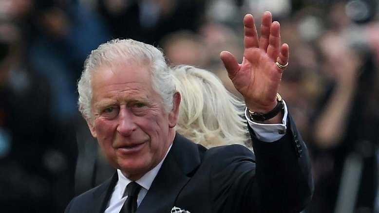 Charles III é proclamado novo monarca do Reino Unido