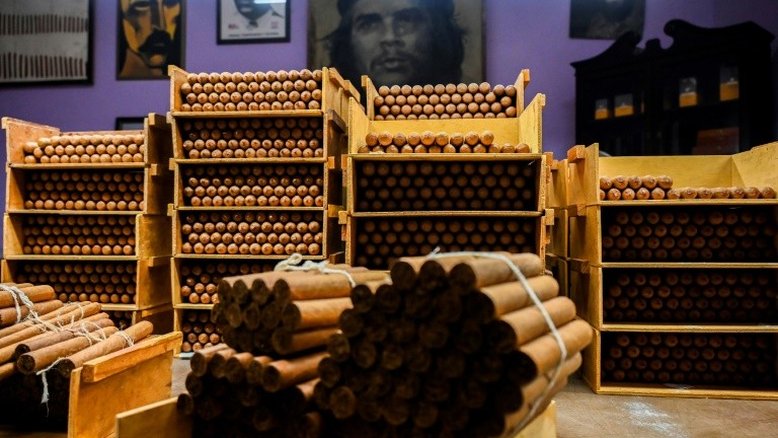Fábrica de charutos de Fidel Castro mantém a tradição em Cuba