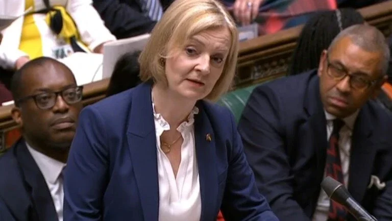 Nova primeira-ministra britânica se posiciona sobre crise energética