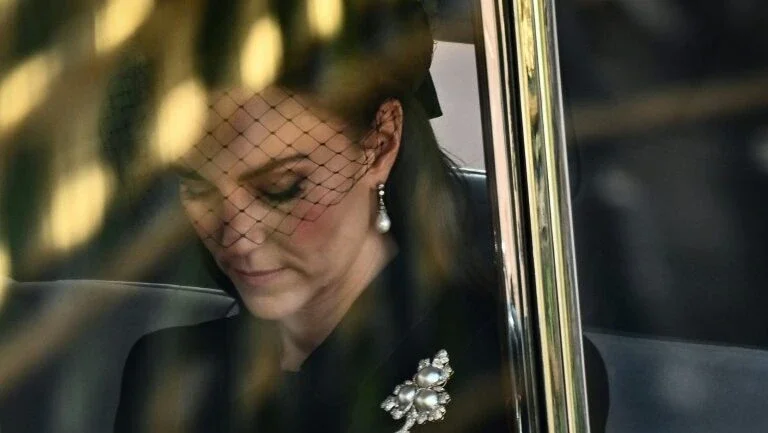 Catherine e o desafio em suceder Diana como princesa de Gales