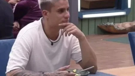 A Fazenda: Tiago Ramos revela atração por Deolane Bezerra