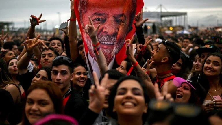 Eleitores de Lula votam contra a pobreza e as discriminações