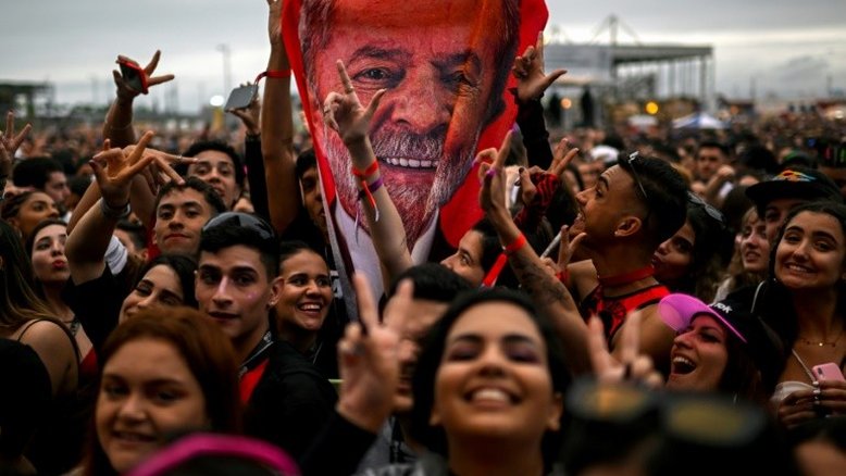 Eleitores de Lula votam contra a pobreza e as discriminações