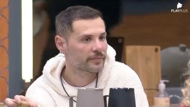 A Fazenda: 'Sem medo nenhum', diz Alex sobre estar pronto para brigar com Deolane