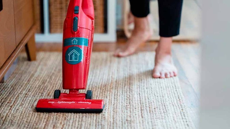 Seu aspirador também precisa de limpeza: saiba como e quando limpar. Foto: Pexels