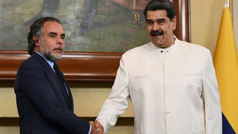 Venezuela e Colômbia retomarão voos em 26 de setembro após 5 anos de interrupção