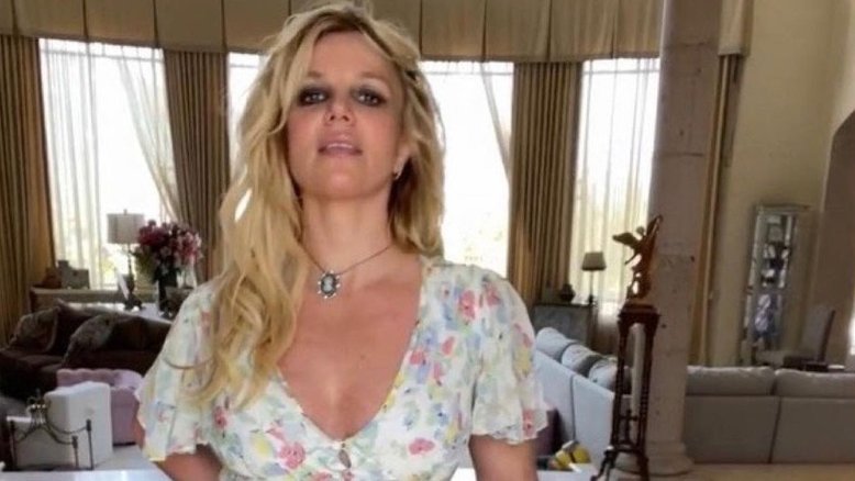 Britney Spears diz que não acredita mais em Deus e que seu pai deveria ser preso para o resto da vida