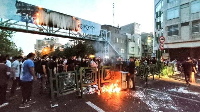 EUA anuncia medidas para facilitar acesso de iranianos à internet