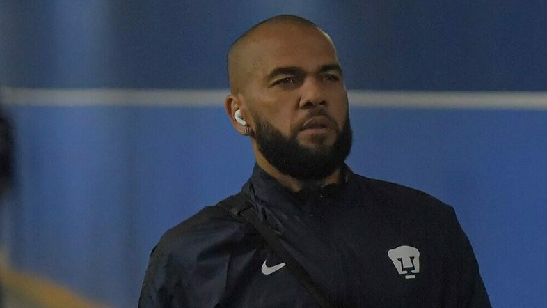 MP da Espanha pede prisão preventiva de Daniel Alves e sem direito a fiança