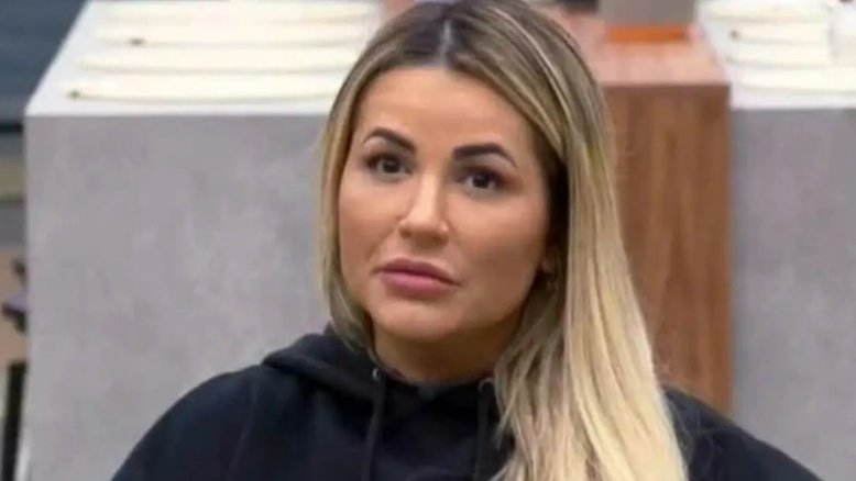 A Fazenda: 'Melhorar a imagem', diz Deolane sobre ter se arriscado entrar no reality