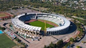 Conheça o estádio com nome de craque argentino que vai sediar final da Copa Sul-Americana