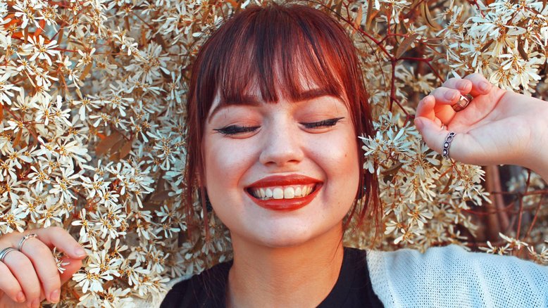 mulher feliz