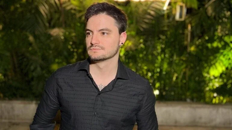 Felipe Neto falou sobre ataques direcionados à sua irmã mais nova
