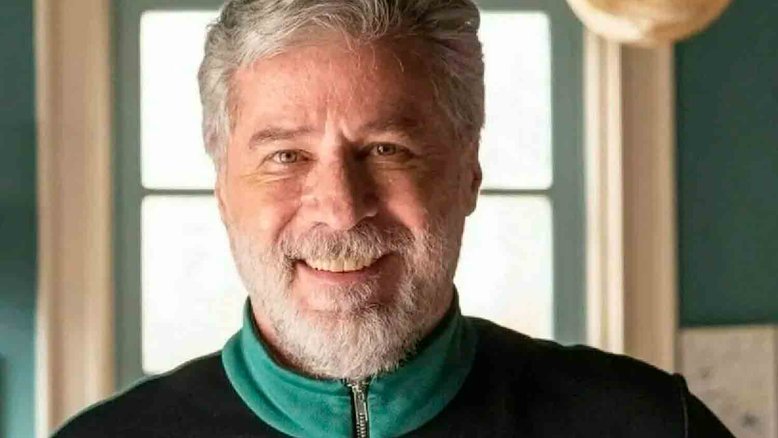 ara e Coragem resumo de hoje : Milton surpreende Joca na porta da casa de Alfredo (8/9). Foto: Reprodução