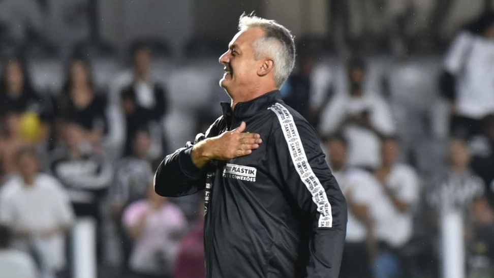 Lisca é demitido do Santos após apenas oito jogos no comando técnico