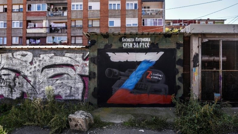 Guerra da Ucrânia acentua divisões no Kosovo