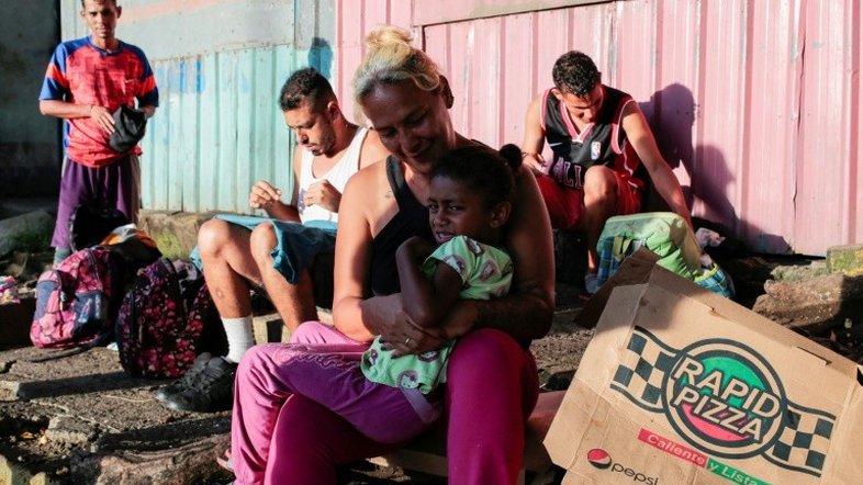 Venezuelanos invadem ruas de Manágua rumo aos Estados Unidos