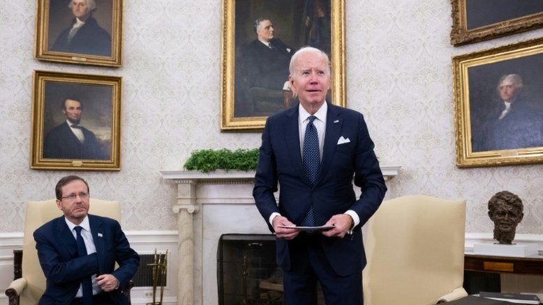 Biden se reúne com o presidente israelense antes das eleições