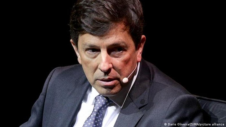 João Amoêdo declara voto em Lula no segundo turno
