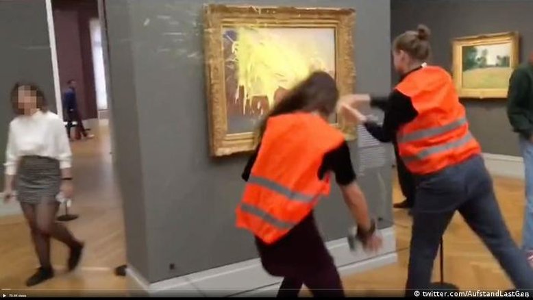 Ativistas jogam purê de batata em pintura de Monet em museu na Alemanha