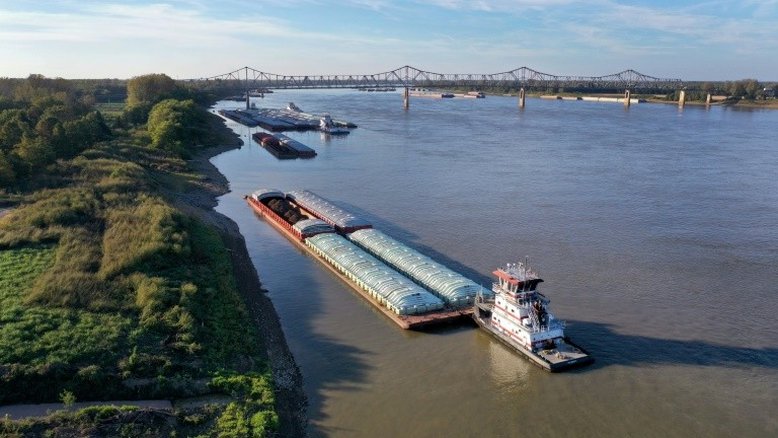 Baixo nível do Mississippi põe em xeque vital transporte fluvial dos EUA