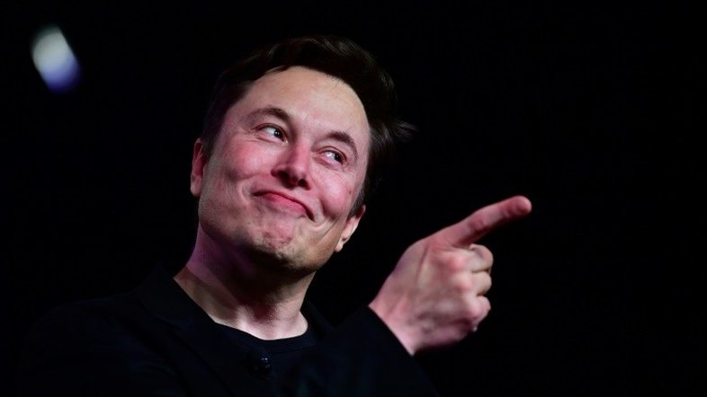 Musk fala em permitir escolha de diferentes versões do Twitter