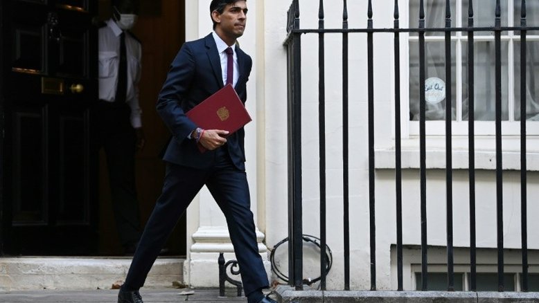 Rishi Sunak, bilionário e primeiro não branco no poder no Reino Unido