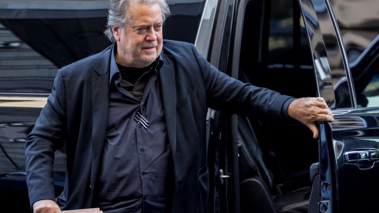 Ex-assessor de Trump, Steve Bannon deve ser preso até 1º de julho, diz juiz