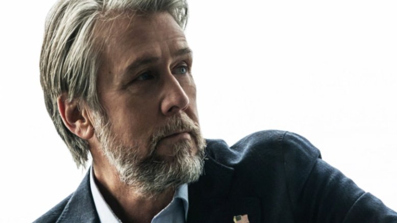 Alan Ruck como Connor Roy em "Succession"