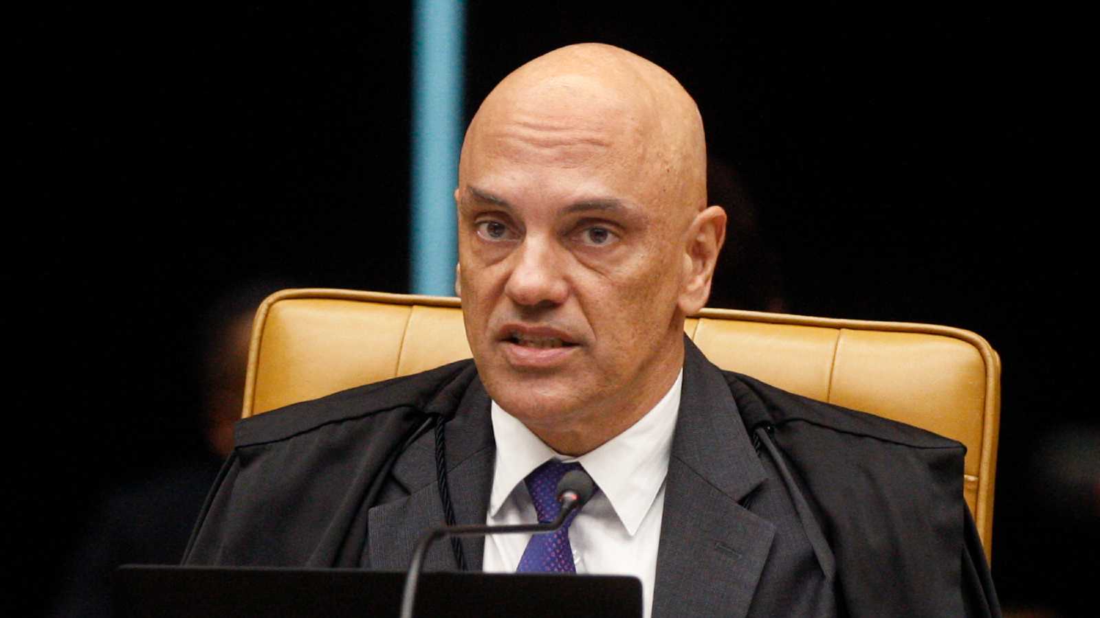 Alexandre de Moraes disse que a primeira hora de votação correu com "tranquilidade e segurança"