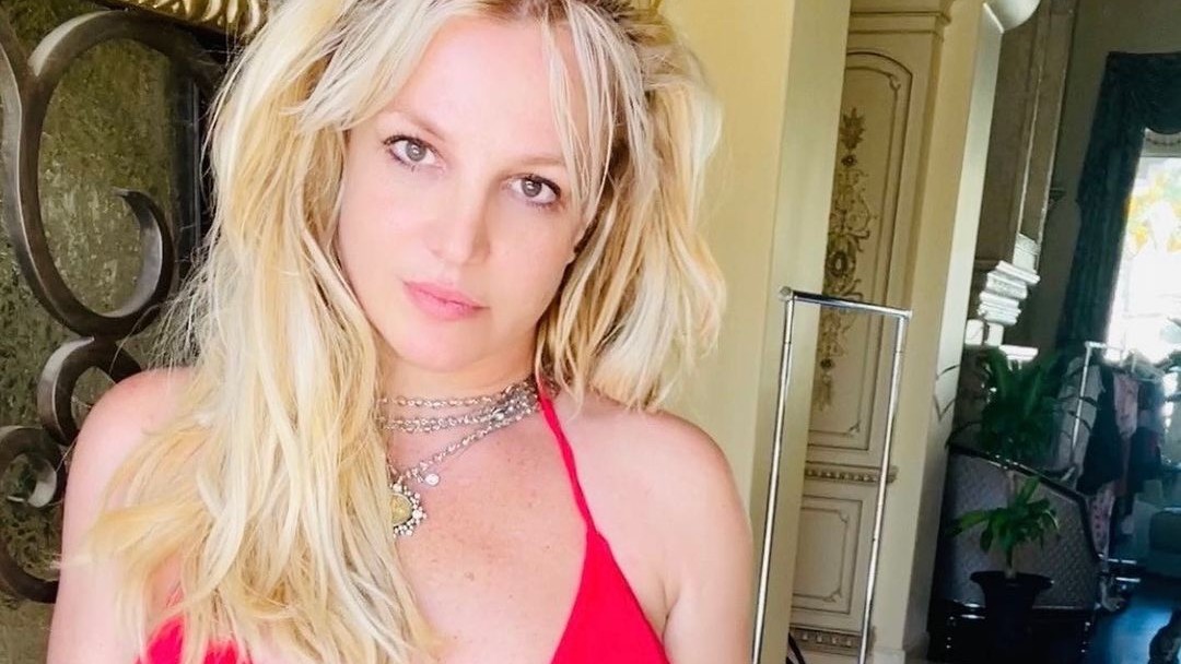 Após passar mal durante viagem ao México, Britney Spears desconfia de gravidez