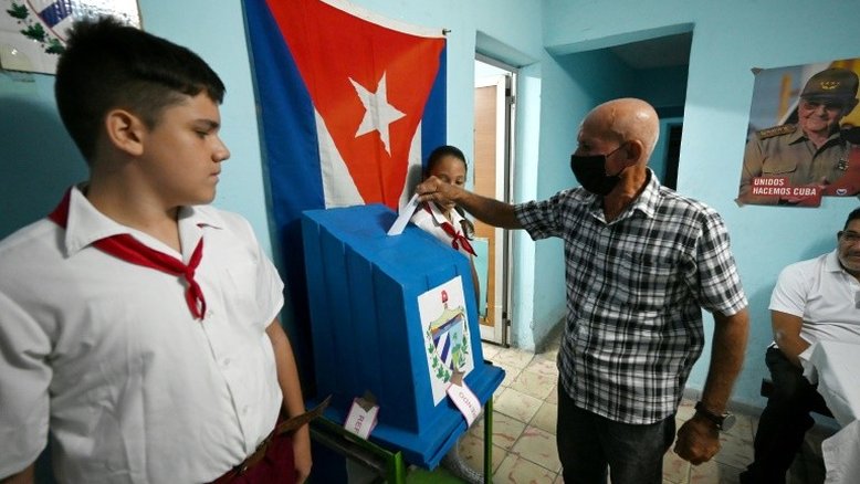 Cuba legaliza casamento gay com 66,85% dos votos em referendo