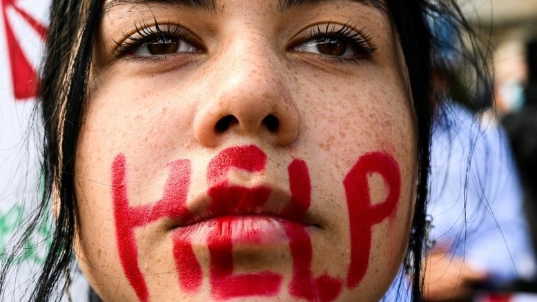 Estudantes iranianos protestam contra repressão à dissidência desde a morte de Mahsa Amini