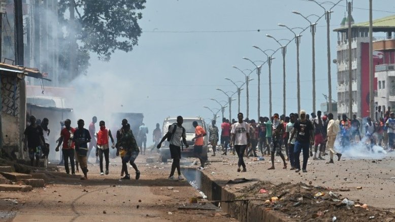 Junta da Guiné concorda em avançar no retorno de civis ao poder