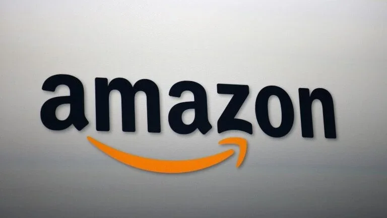 Funcionários da Amazon votam contra formação de sindicato em depósito no estado de Nova York