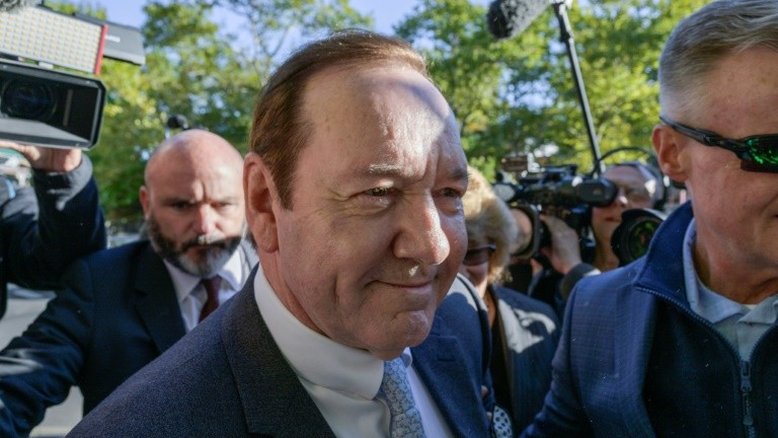 Júri de Nova York rejeita acusações de agressão sexual contra Kevin Spacey