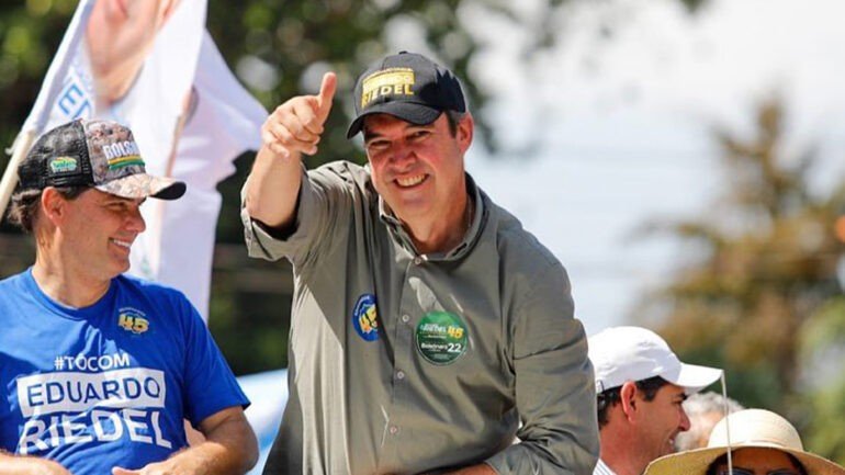 MS: Eduardo Riedel, do PSDB, se elege governador com 56,51%