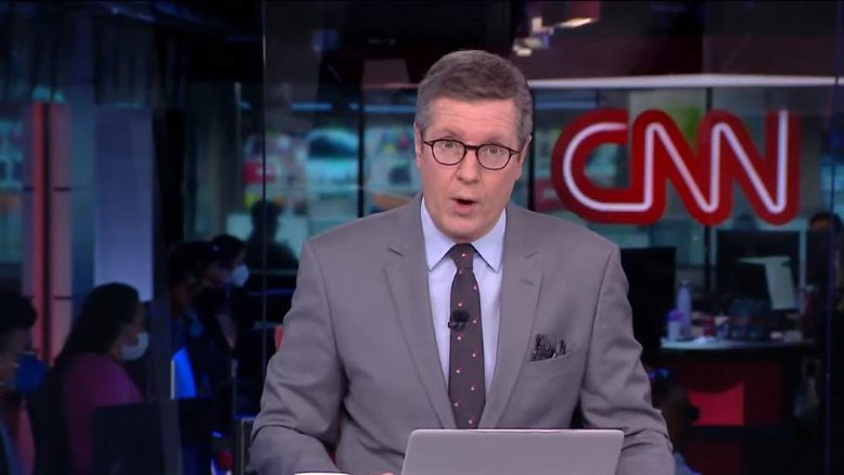 Âncora da CNN corta o microfone de defensor de Roberto Jefferson