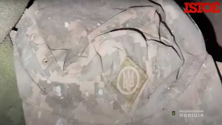 Polícia ucraniana descobre câmara de tortura dos russos em casa abandonada