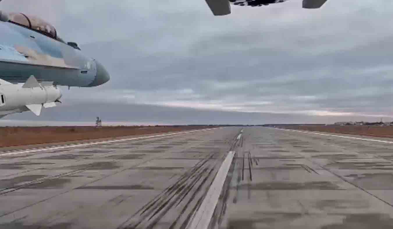 Rússia divulga novo vídeo do ataque de seus caças Sukhoi Su-35 3 Rússia divulga novo vídeo do ataque de seus caças Sukhoi Su-35