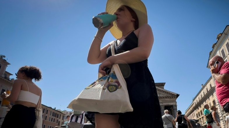Como amenizar o calor dentro do quarto? Veja dicas